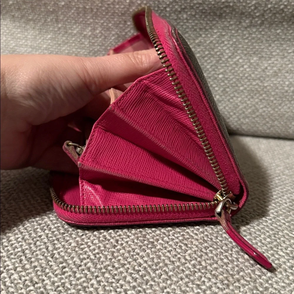 Fendi Logo Authentic Zippy Zucca Spalmati Wallet Pink